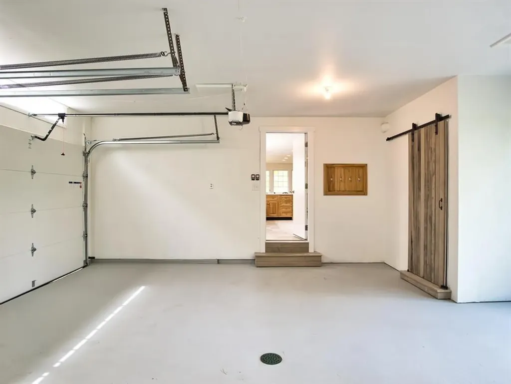 58 Leonard Drive Tiverton RI 02878