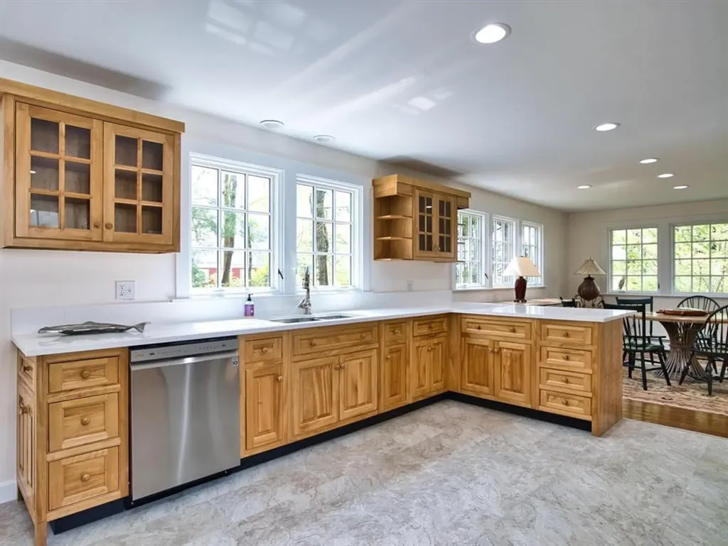 58 Leonard Drive Tiverton RI 02878