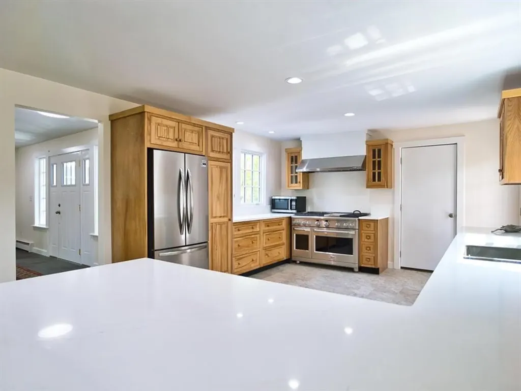 58 Leonard Drive Tiverton RI 02878