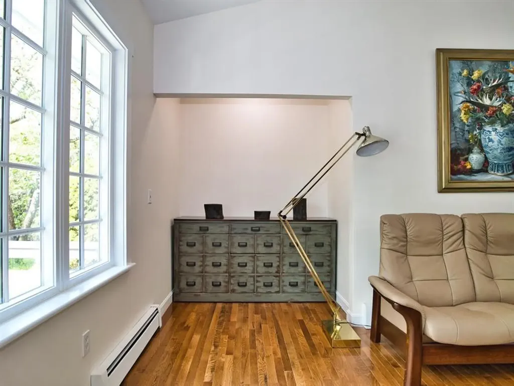 58 Leonard Drive Tiverton RI 02878