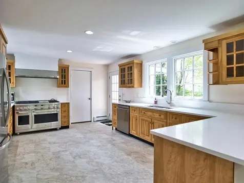 58 Leonard Drive Tiverton RI 02878