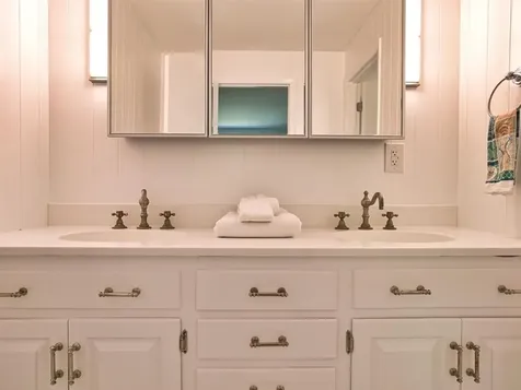 58 Leonard Drive Tiverton RI 02878