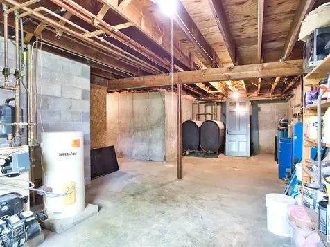 58 Leonard Drive Tiverton RI 02878