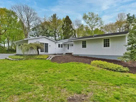 58 Leonard Drive Tiverton RI 02878