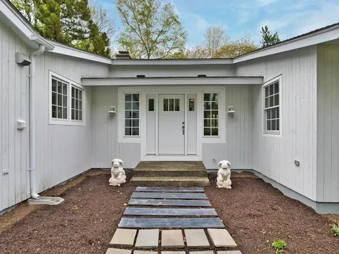 58 Leonard Drive Tiverton RI 02878