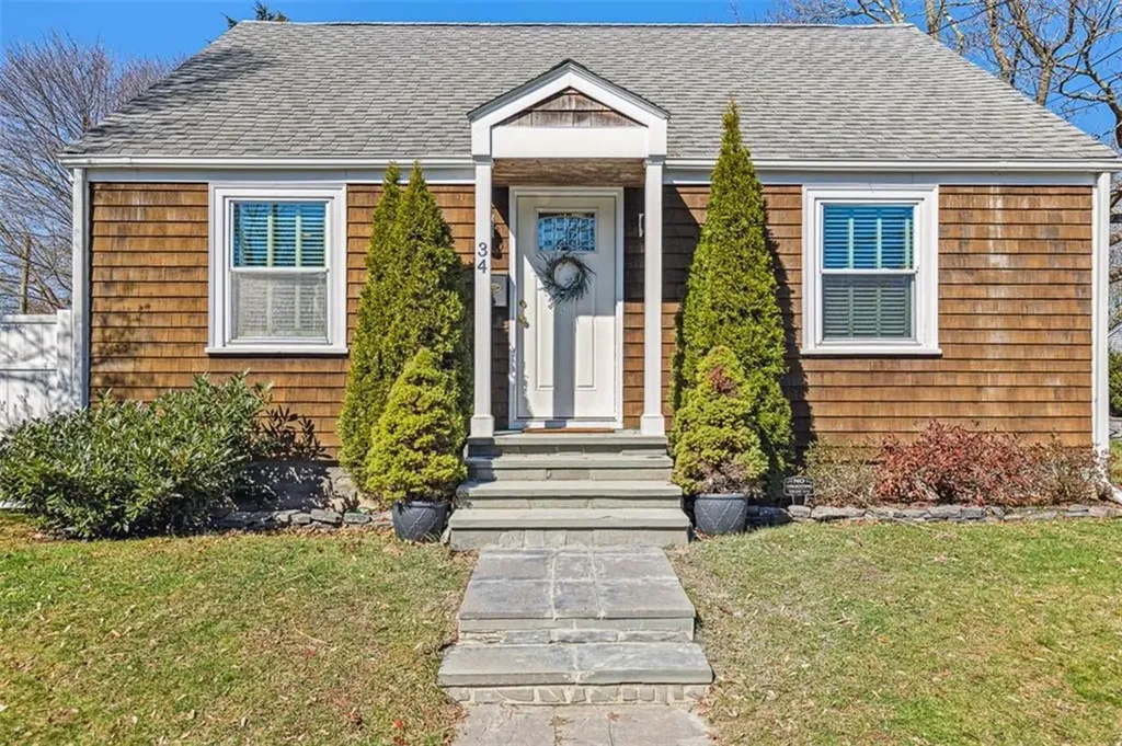 34 Walter Street Barrington RI 02806