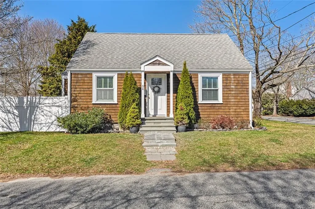 34 Walter Street Barrington RI 02806