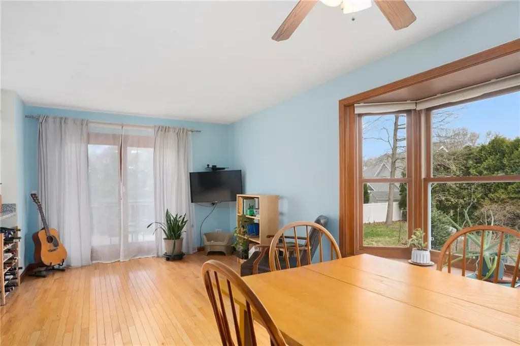 9 Lakeside Drive Narragansett RI 02882