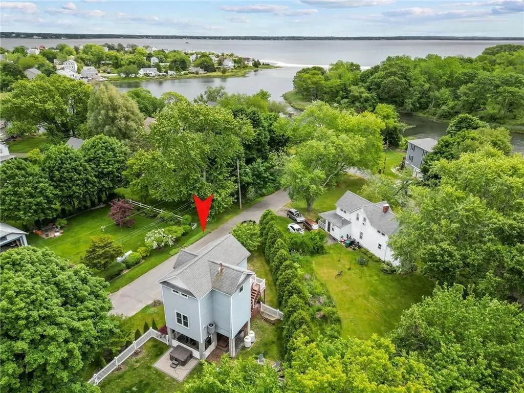 38 Economy Avenue Warwick RI 02889