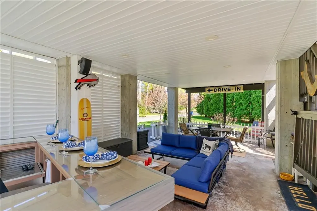 38 Economy Avenue Warwick RI 02889