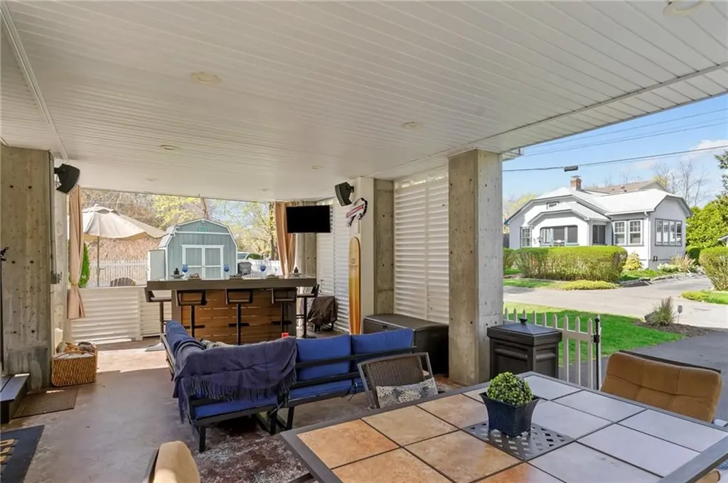 38 Economy Avenue Warwick RI 02889