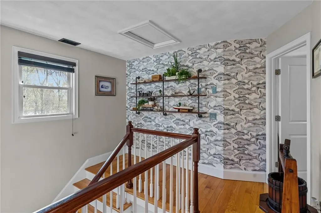 38 Economy Avenue Warwick RI 02889