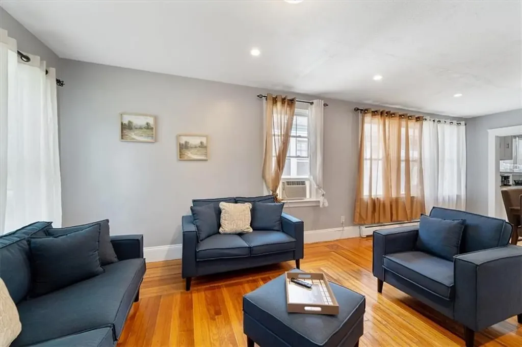 116 Westwood Avenue Cranston RI 02905