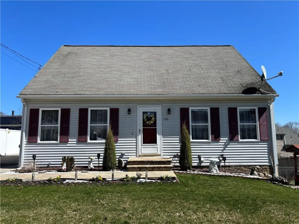 126 Lilac Avenue Woonsocket RI 02895