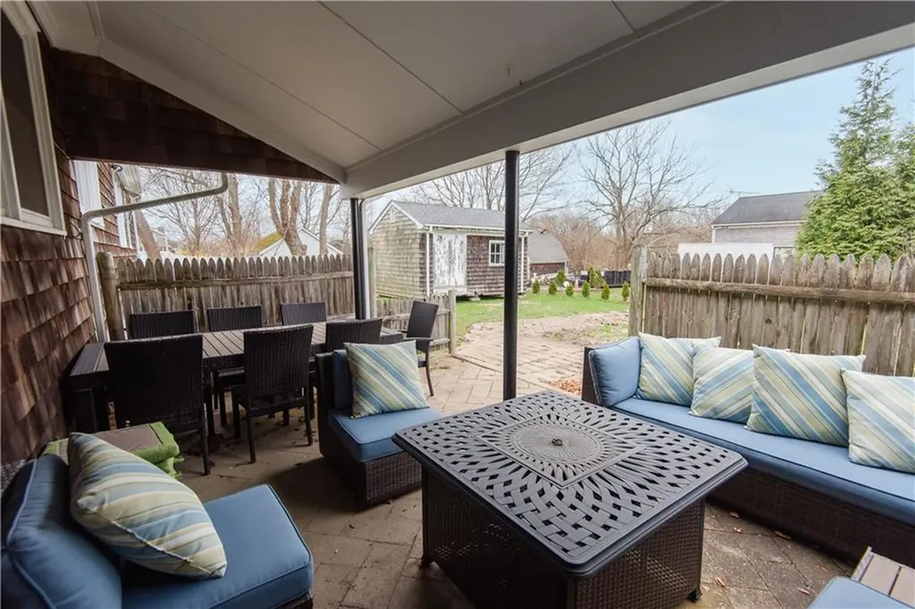 214 Morrison Avenue Middletown RI 02842