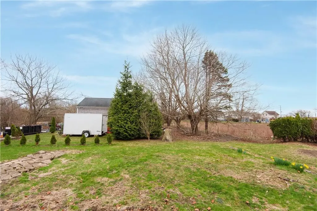 214 Morrison Avenue Middletown RI 02842
