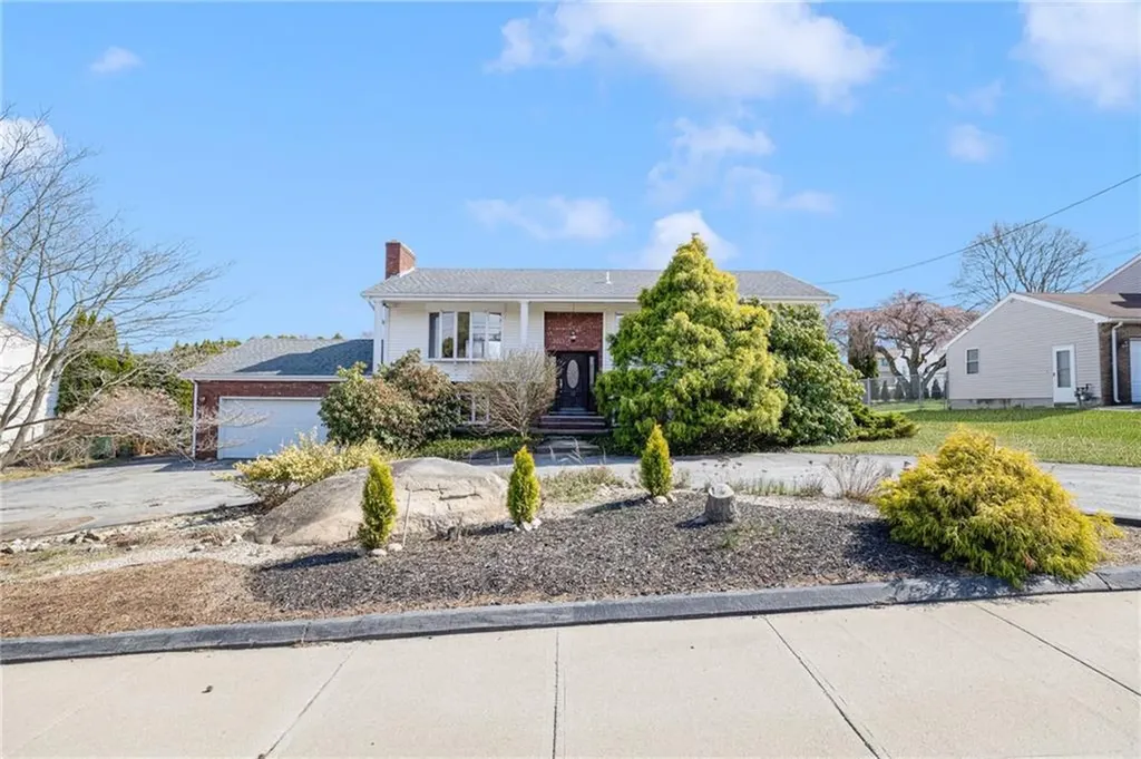 22 Cherry Hill Road Johnston RI 02919