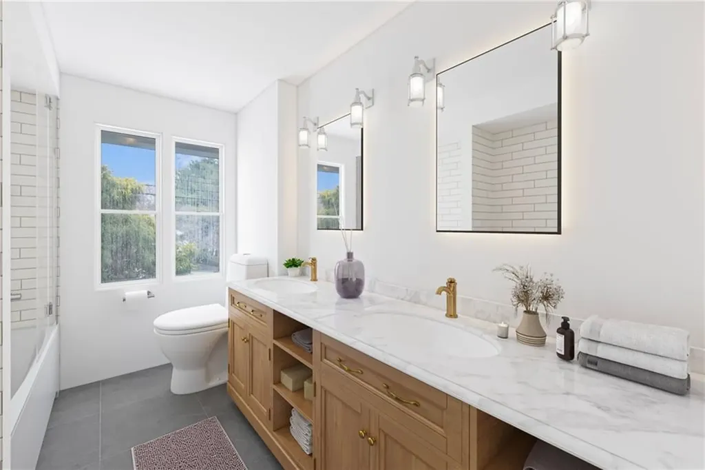 22 Cherry Hill Road Johnston RI 02919