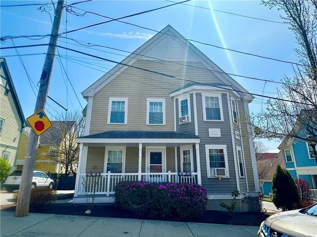 8 Bosworth Street Providence RI 02909