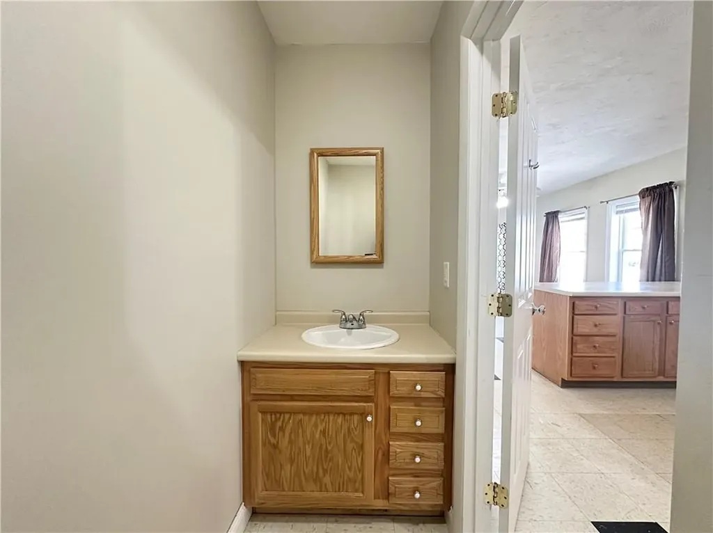 8 Bosworth Street Providence RI 02909