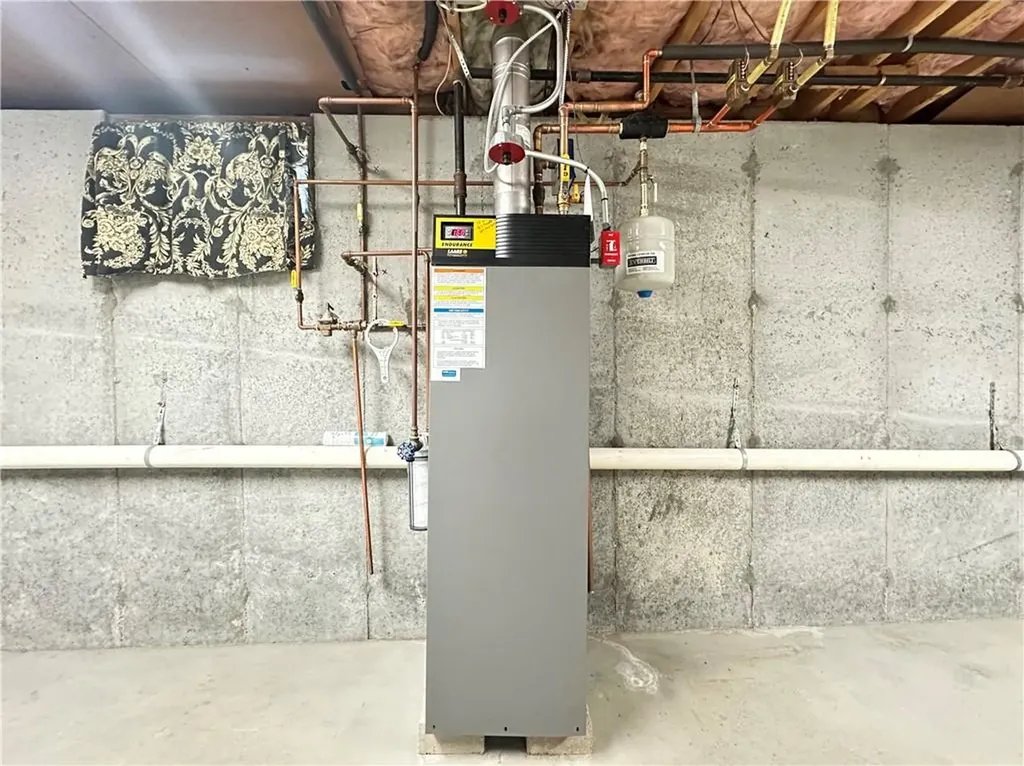 8 Bosworth Street Providence RI 02909