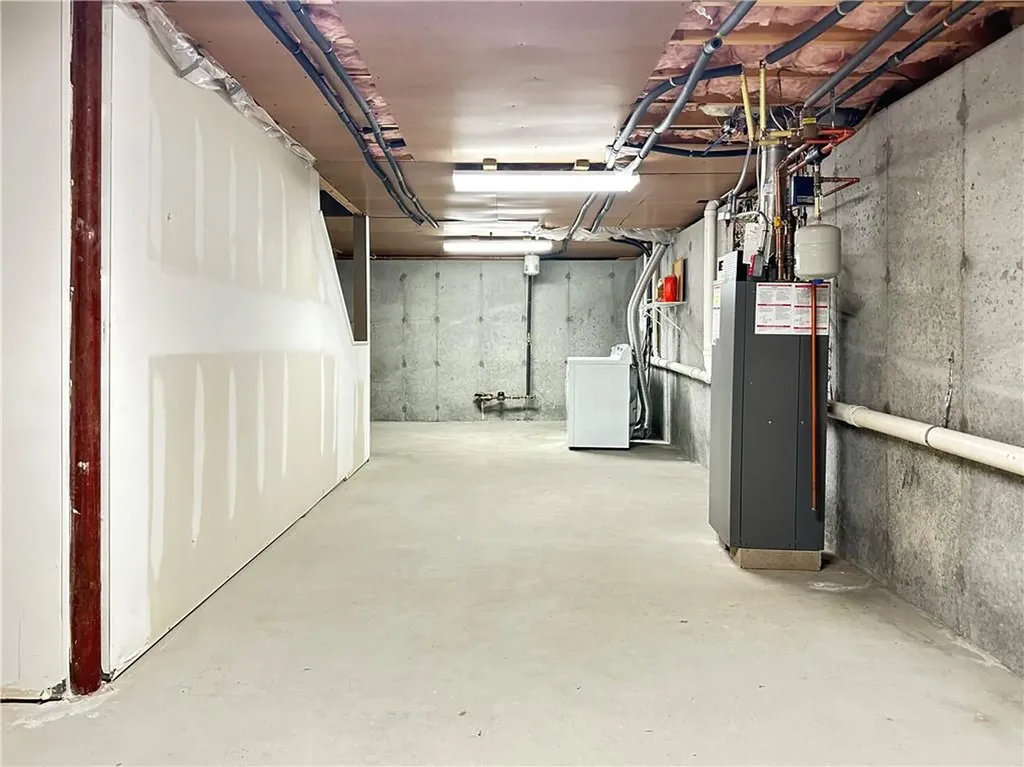 8 Bosworth Street Providence RI 02909