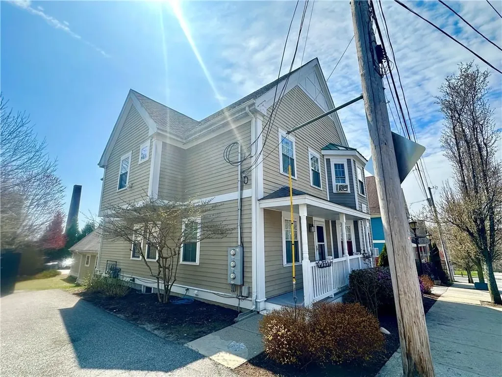 8 Bosworth Street Providence RI 02909