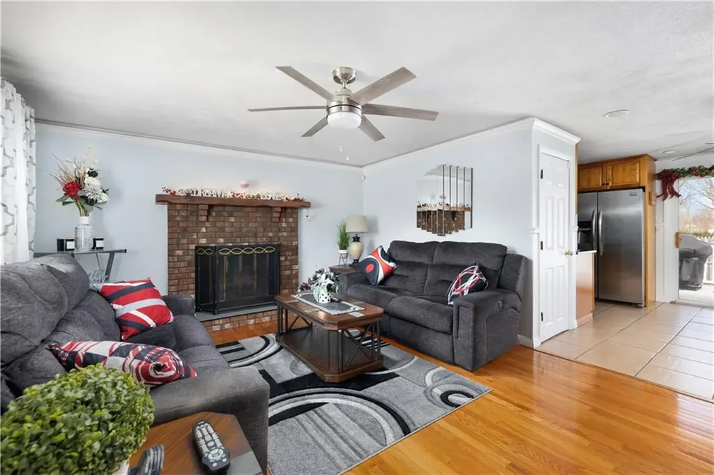 119 Midvale Avenue Cranston RI 02920