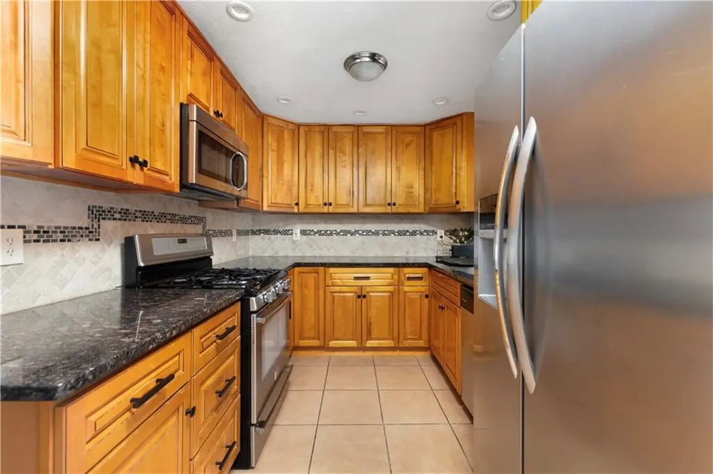 119 Midvale Avenue Cranston RI 02920