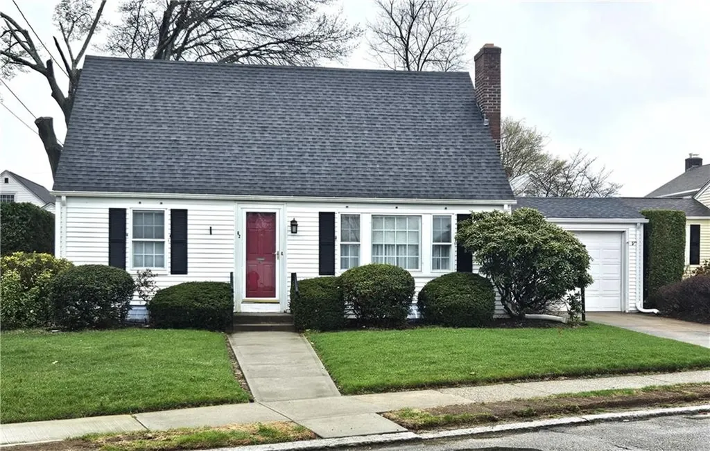 62 Calaman Road Cranston RI 02910