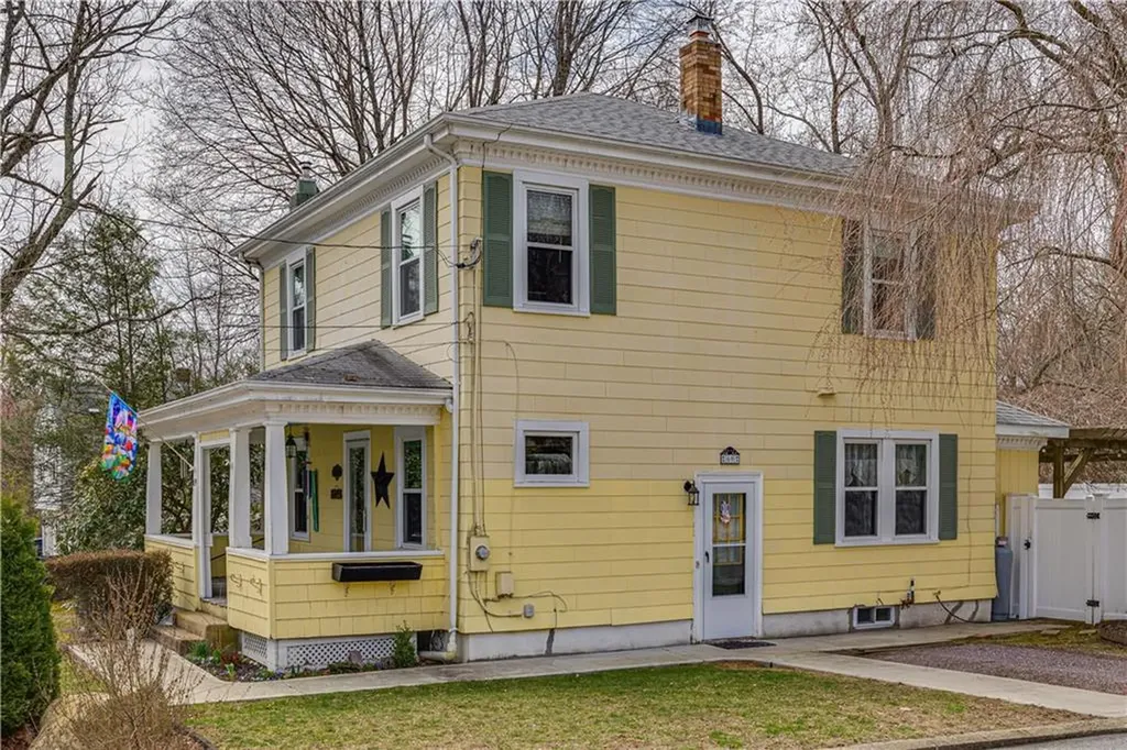 69 Taft Street Coventry RI 02816