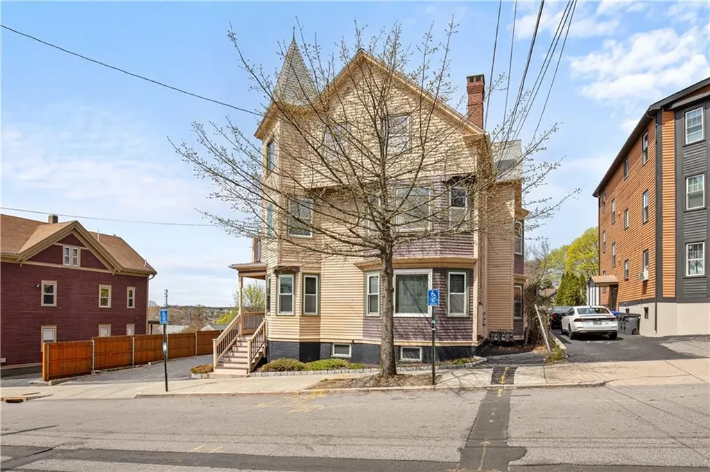 40 42 Cypress Street Providence RI 02906