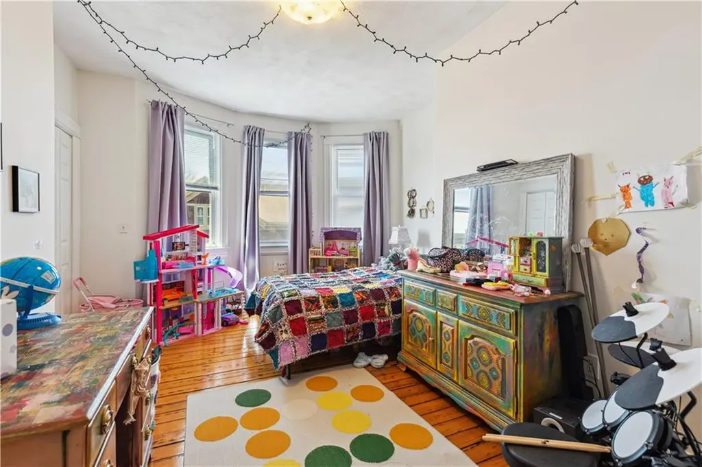 40 42 Cypress Street Providence RI 02906