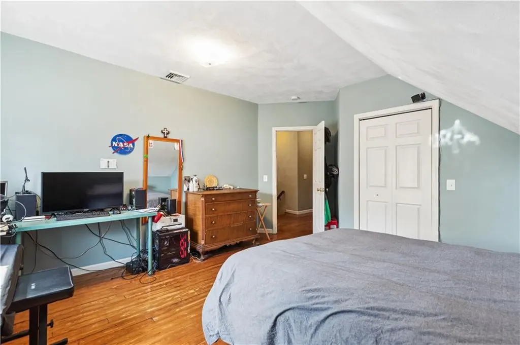 40 42 Cypress Street Providence RI 02906