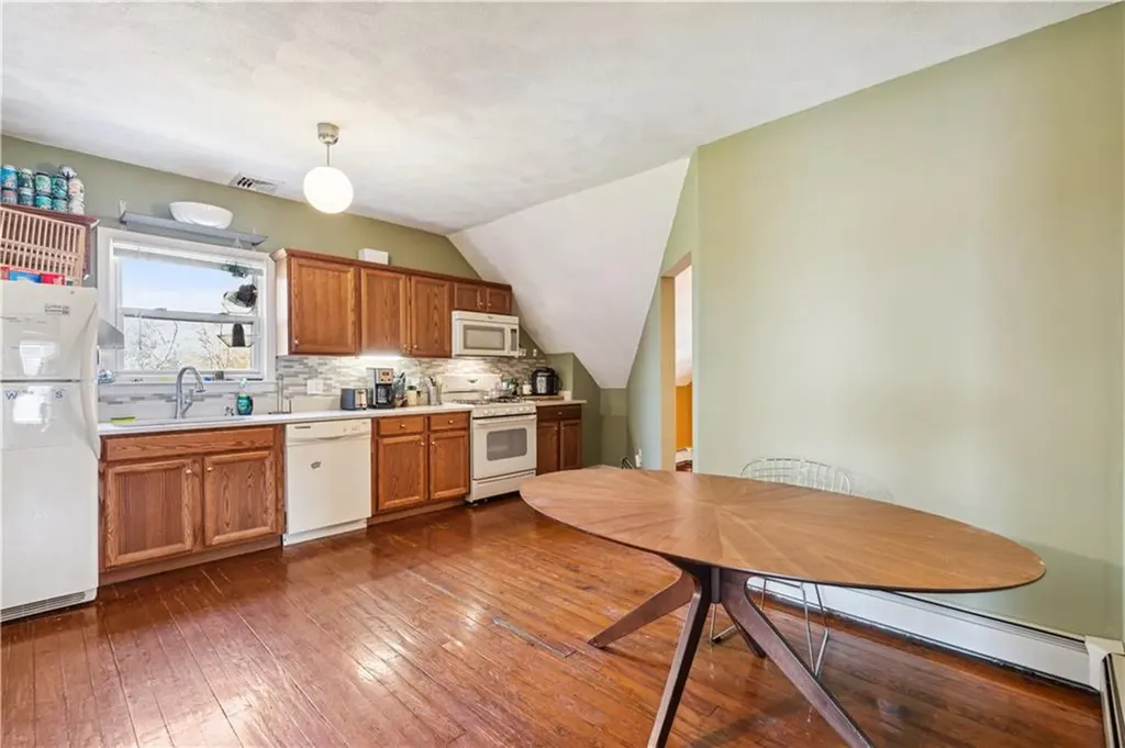 40 42 Cypress Street Providence RI 02906