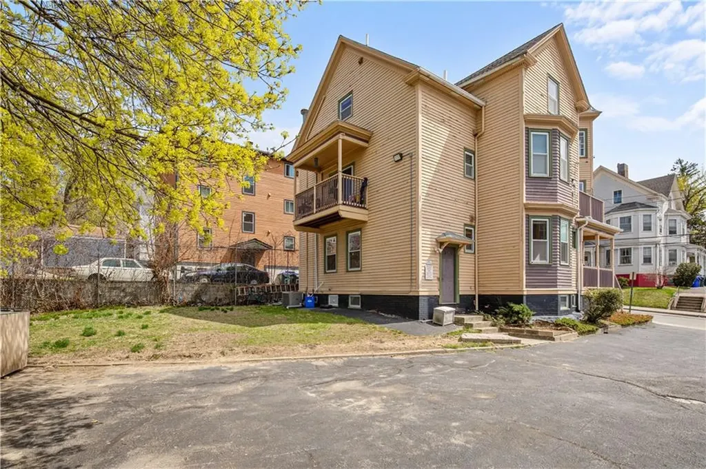 40 42 Cypress Street Providence RI 02906