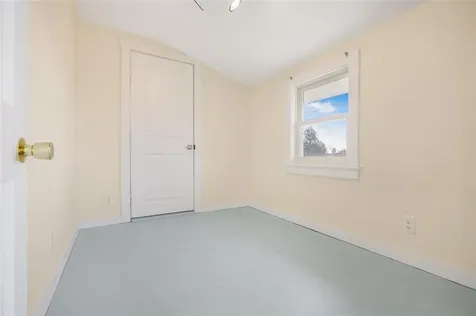 7 Shawmut Street Fairhaven MA 02719