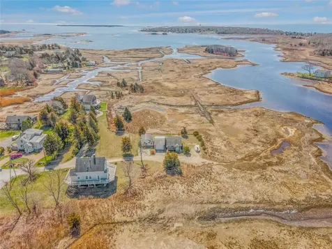 7 Shawmut Street Fairhaven MA 02719