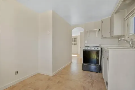 7 Shawmut Street Fairhaven MA 02719