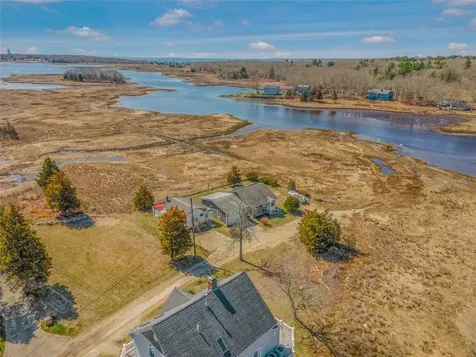 7 Shawmut Street Fairhaven MA 02719