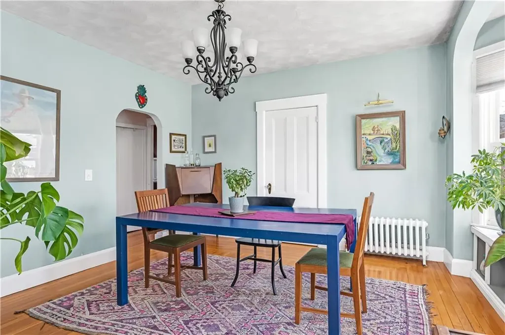 281 Lowden Street Pawtucket RI 02860