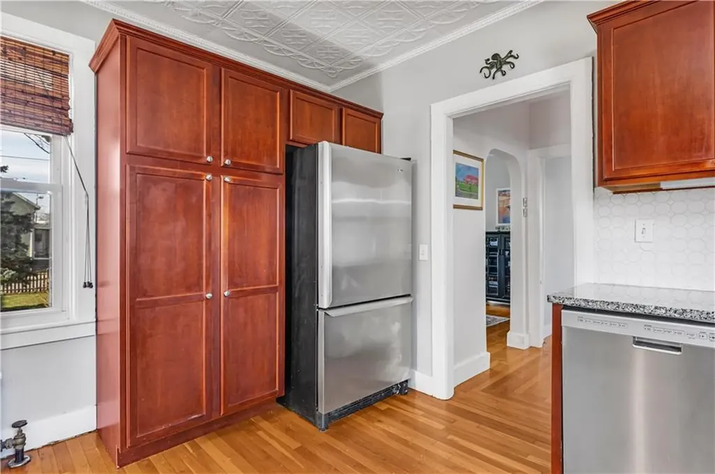 281 Lowden Street Pawtucket RI 02860