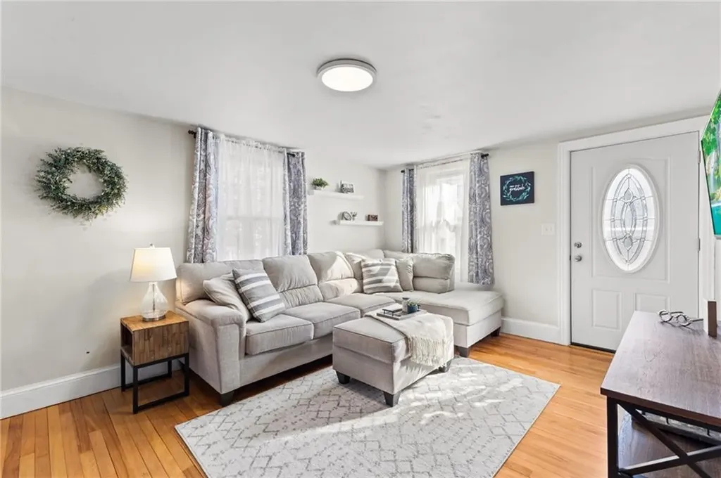 15 Corrente Avenue Pawtucket RI 02861