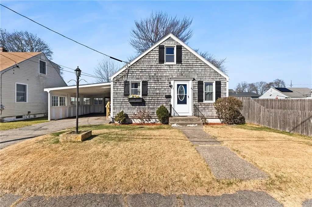 15 Corrente Avenue Pawtucket RI 02861