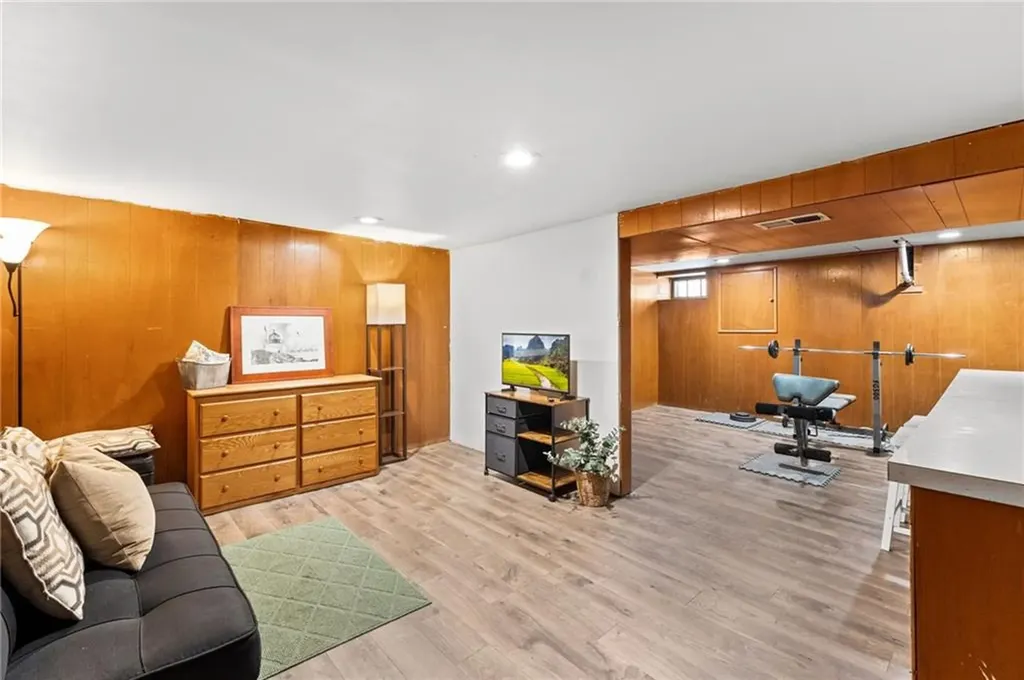 15 Corrente Avenue Pawtucket RI 02861