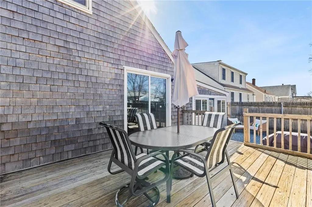 15 Corrente Avenue Pawtucket RI 02861