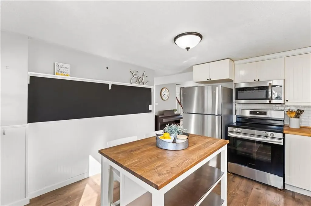 15 Corrente Avenue Pawtucket RI 02861