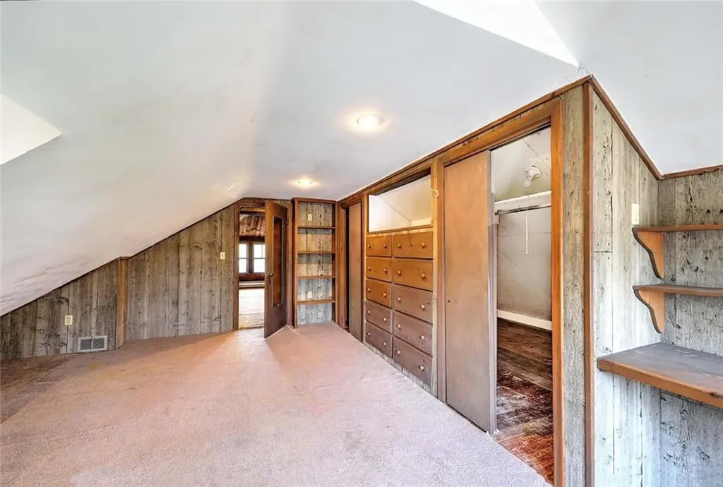 4 Wamsetta Avenue East Providence RI 02915