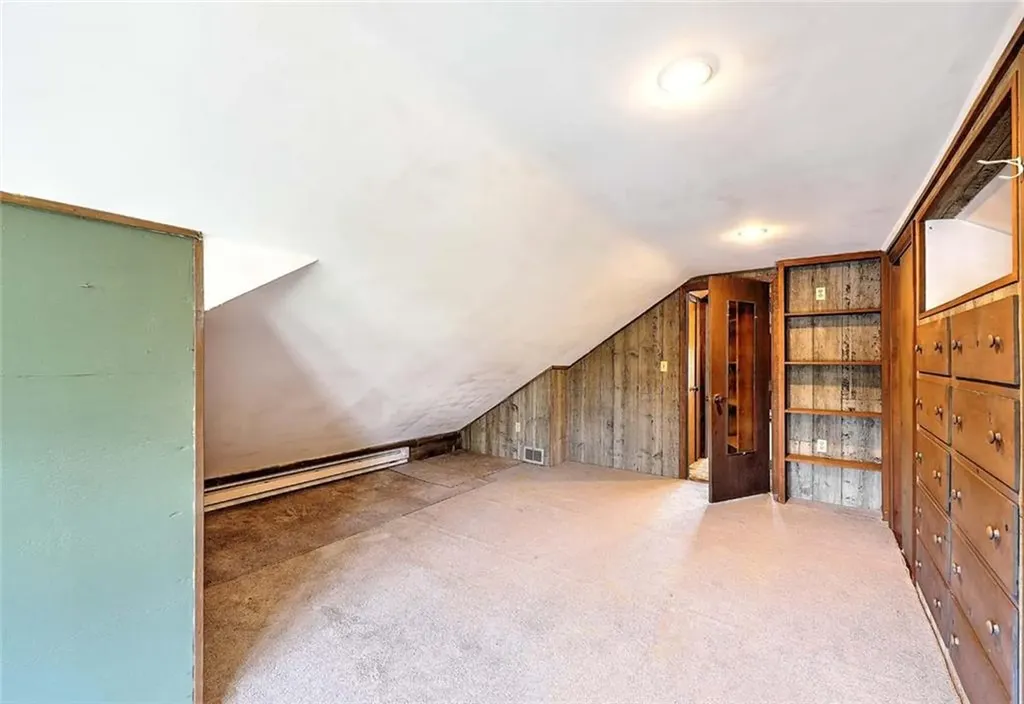 4 Wamsetta Avenue East Providence RI 02915