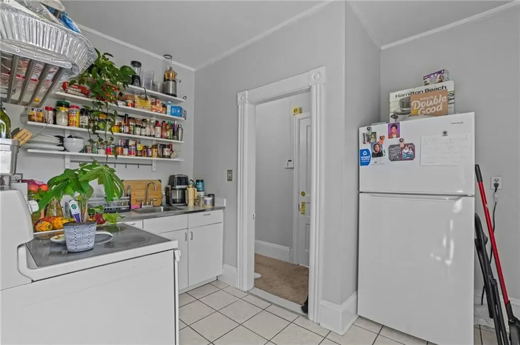 6 Hammond Street Providence RI 02909